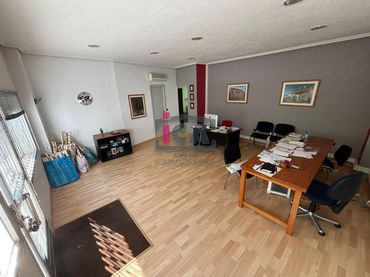 Bureau à vendre à AVDA RUTA LA PLATA