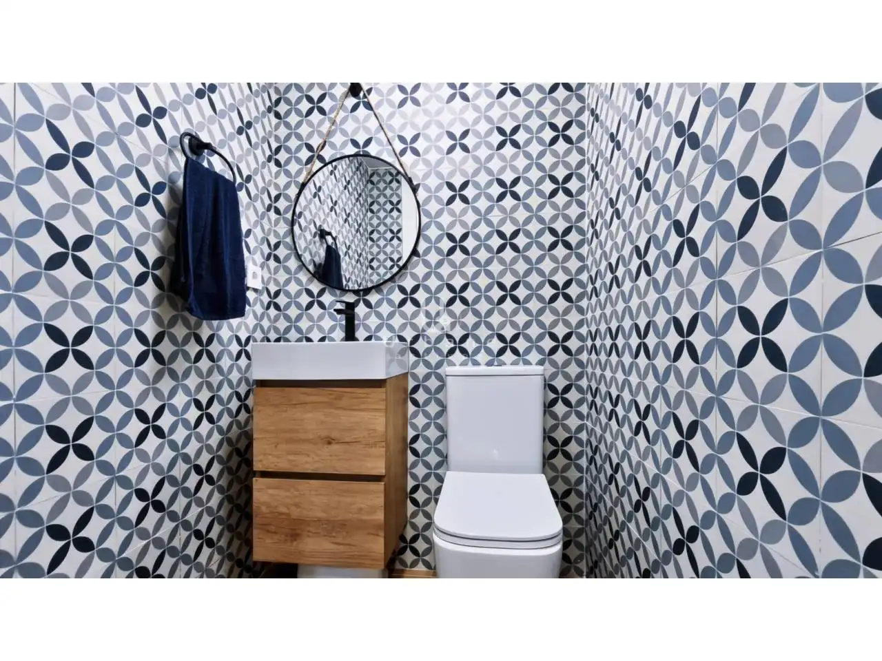Bathroom of Flat for sale in Murcia  with Air Conditioner and Furnished
