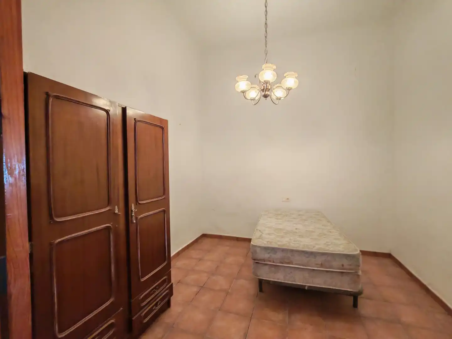 Dormitori de Casa adosada en venda en Elche / Elx amb Jardí privat, Terrassa i Traster