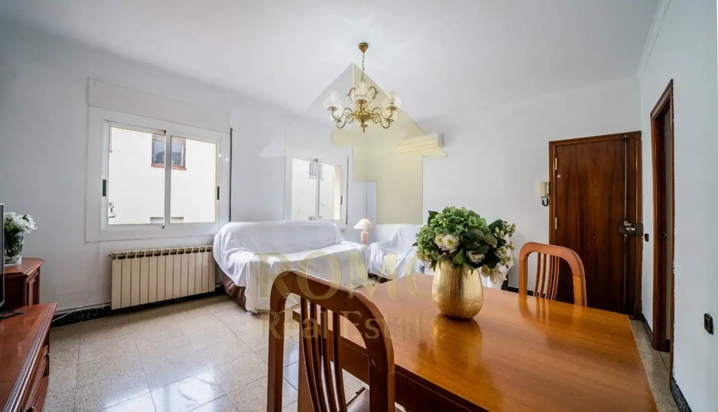 Habitación de Edificio en venta en Santa Perpètua de Mogoda