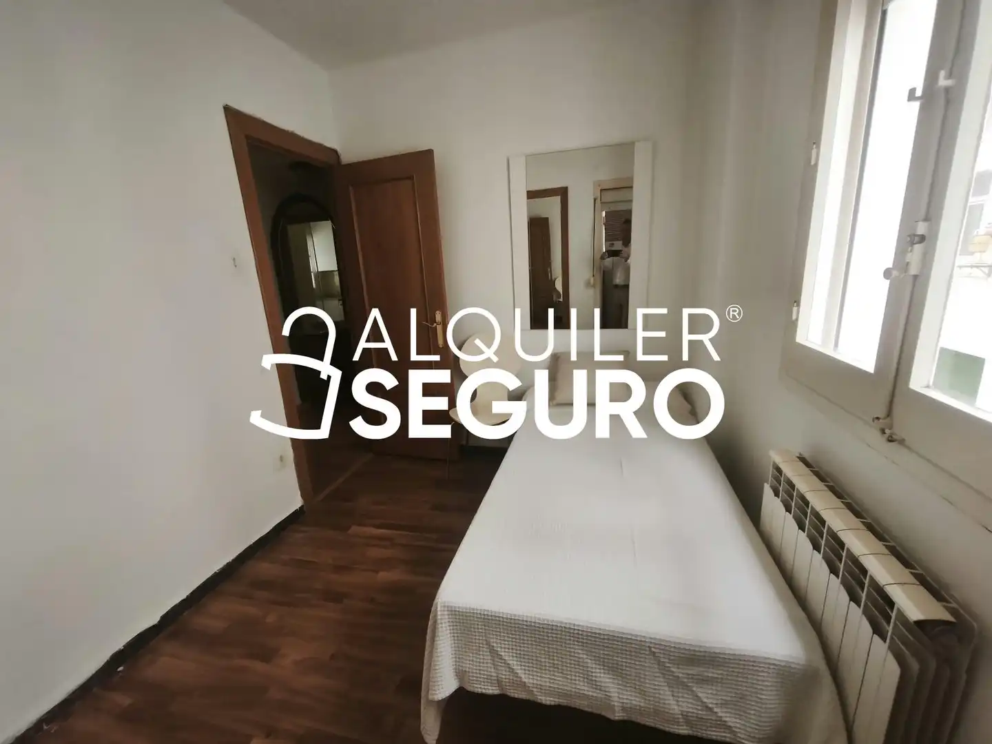 Schlafzimmer von Wohnung zur Miete in Zaragoza mit Heizung, Terrasse und Möbliert