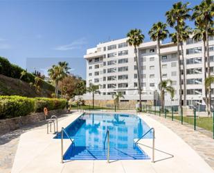 Vista exterior de Pis en venda en Fuengirola amb Aire condicionat, Jardí privat i Terrassa