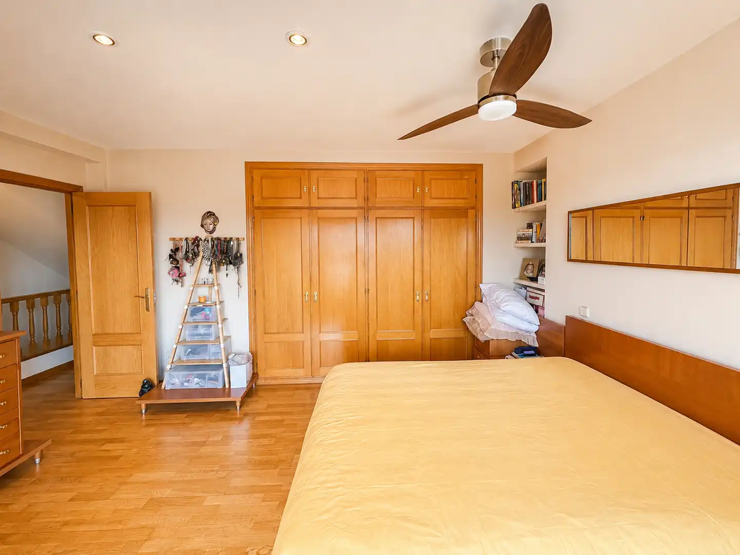 Habitación de Casa adosada en venta en Torrelodones con Piscina comunitaria