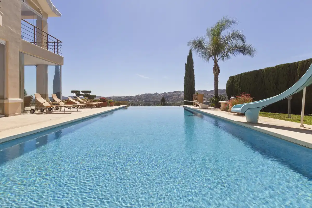 Chalet con piscina en venta en Avenida de España, imagen 9