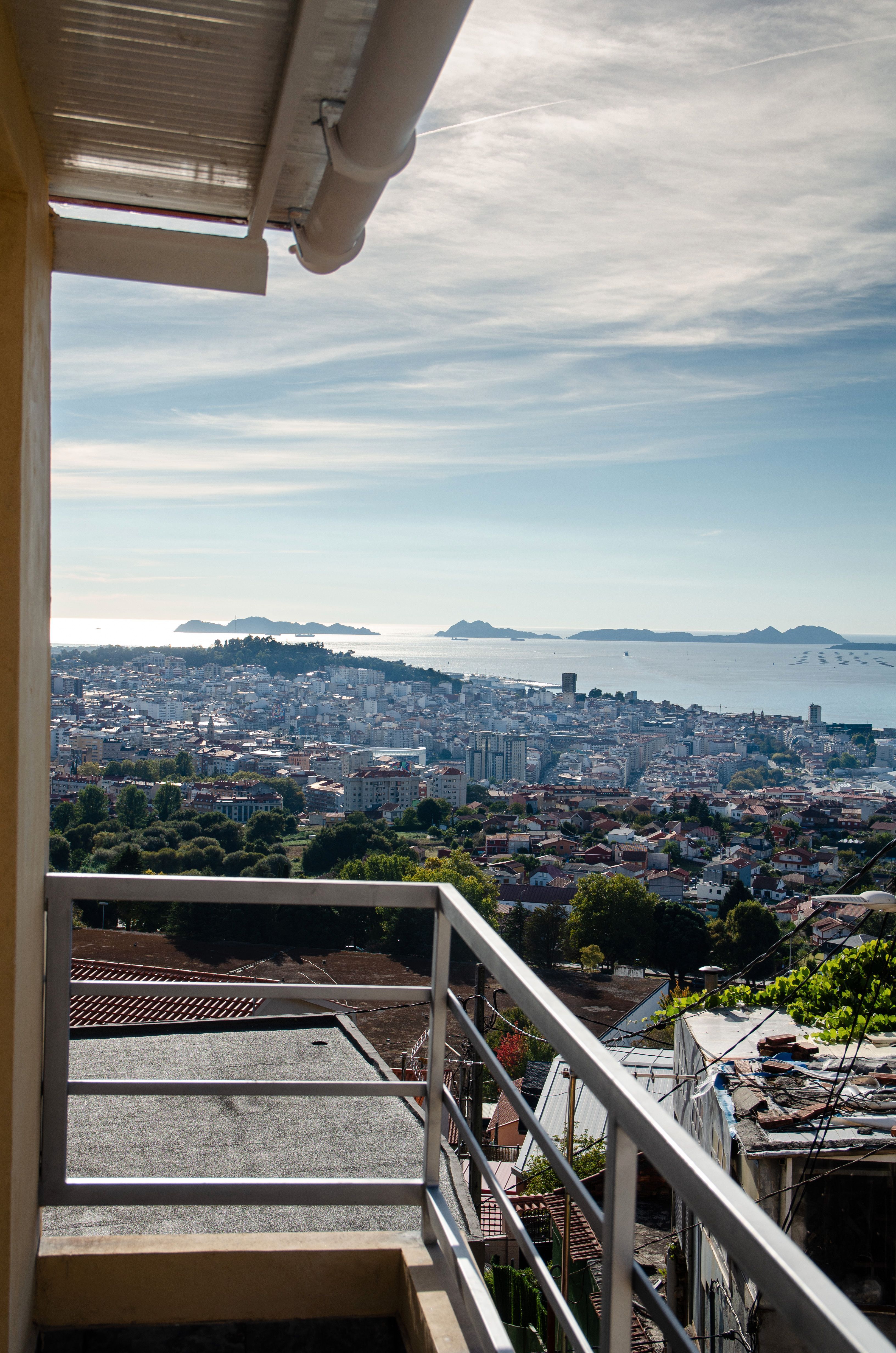 Exterior view of Single-family semi-detached for sale in Vigo   with Air Conditioner and Terrace