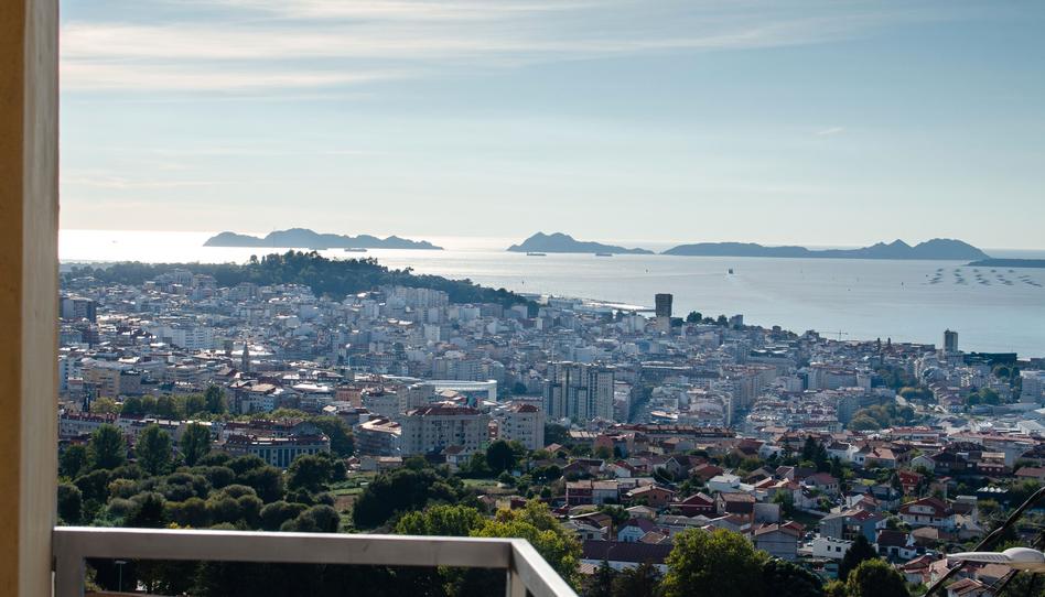 Photo 1 of Single-family semi-detached for sale in Lavadores, Pontevedra