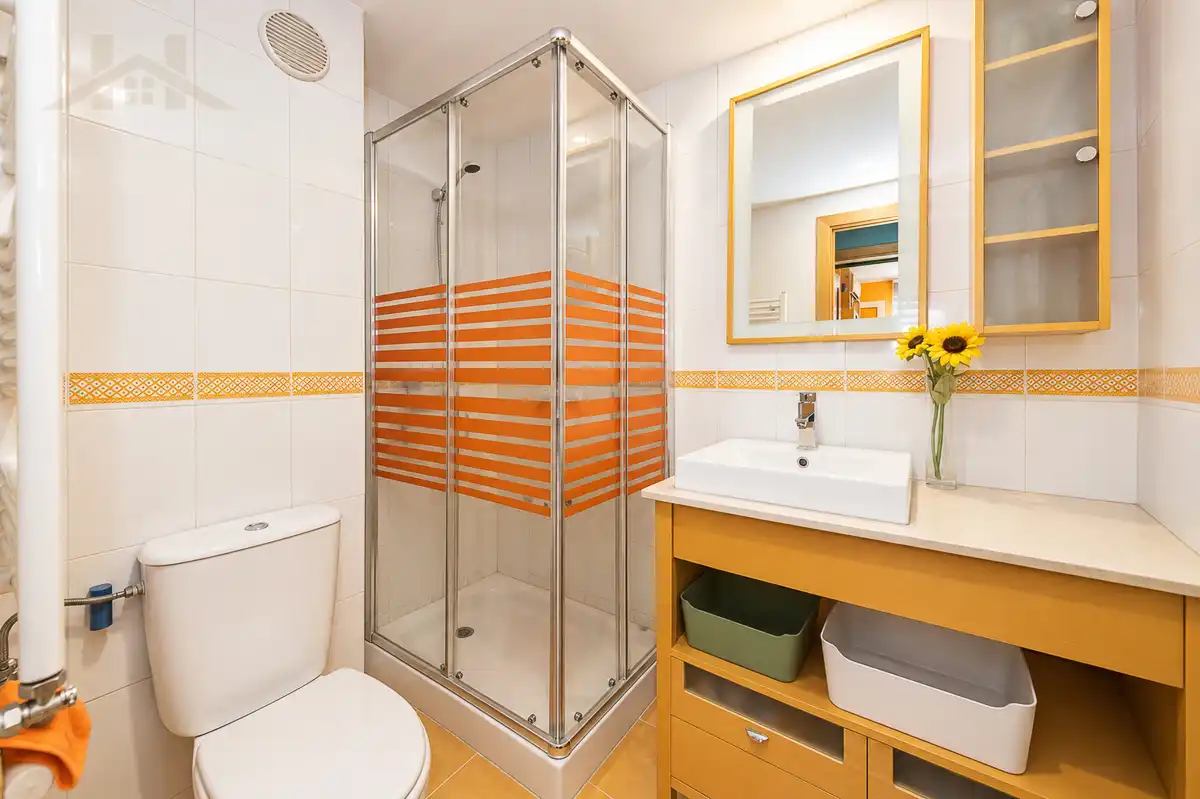 Badezimmer von Wohnung zum Verkauf in Leganés mit Klimaanlage, Heizung und Abstellraum