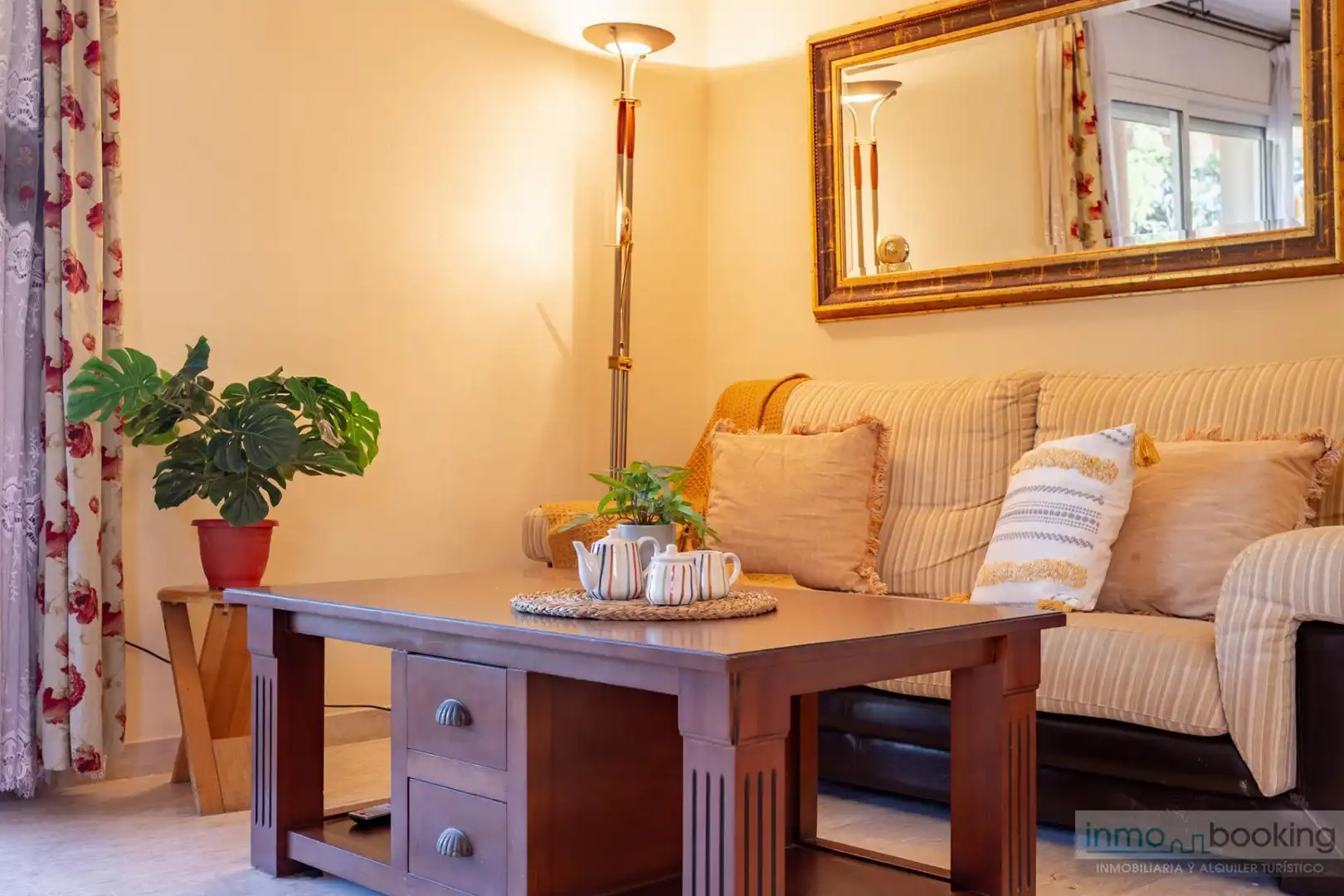 Living room of Apartments for sale in Platja de Ponent