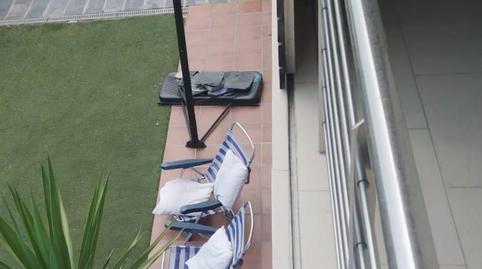 Foto 2 de Casa adosada en venda a La Plana, Barcelona