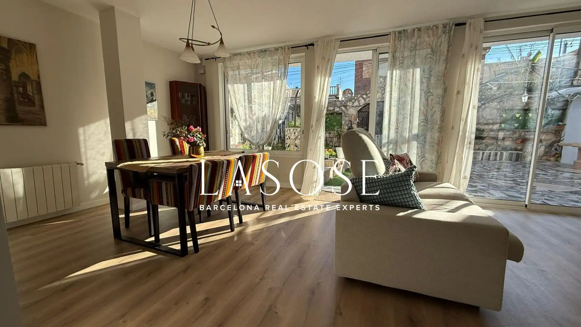 Außenansicht von Wohnung zur Miete in Vilanova i la Geltrú mit Klimaanlage, Terrasse und Möbliert