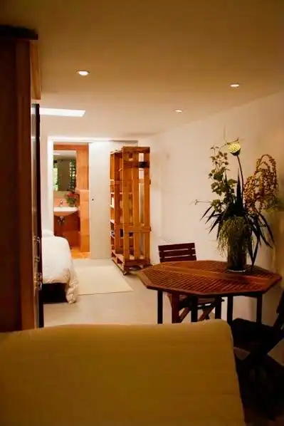 Habitación de Estudio de alquiler en Madrid con Calefacción, Jardín privado y Piscina