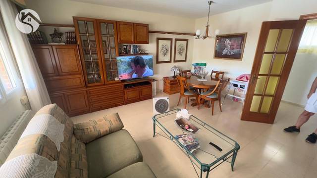 Piso en Alquiler en Reyes Católicos - Paseo San Antonio