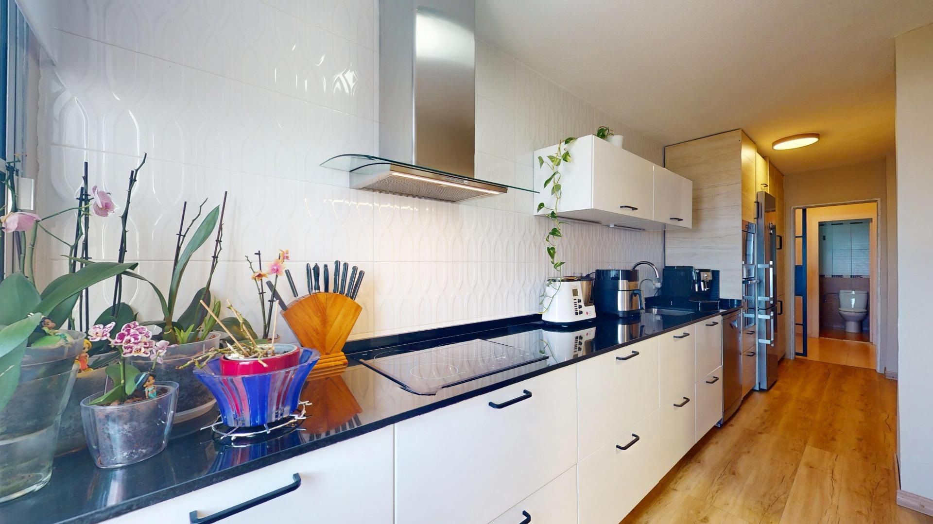 Kitchen of Flat for sale in  Santa Cruz de Tenerife Capital