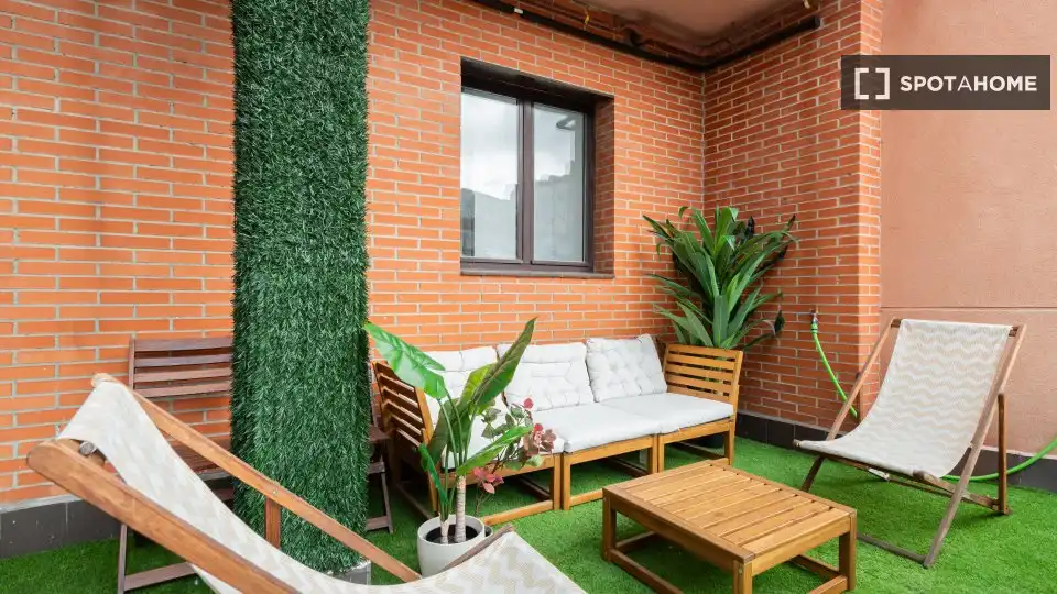 Terrace of Apartments for share in Madrid  with Air Conditioner, Heating and Terrace