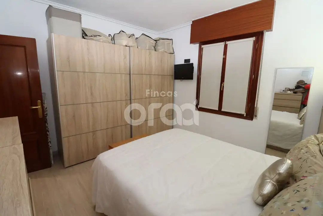 Piso con ascensor en venta en Las Viñas, imagen 2