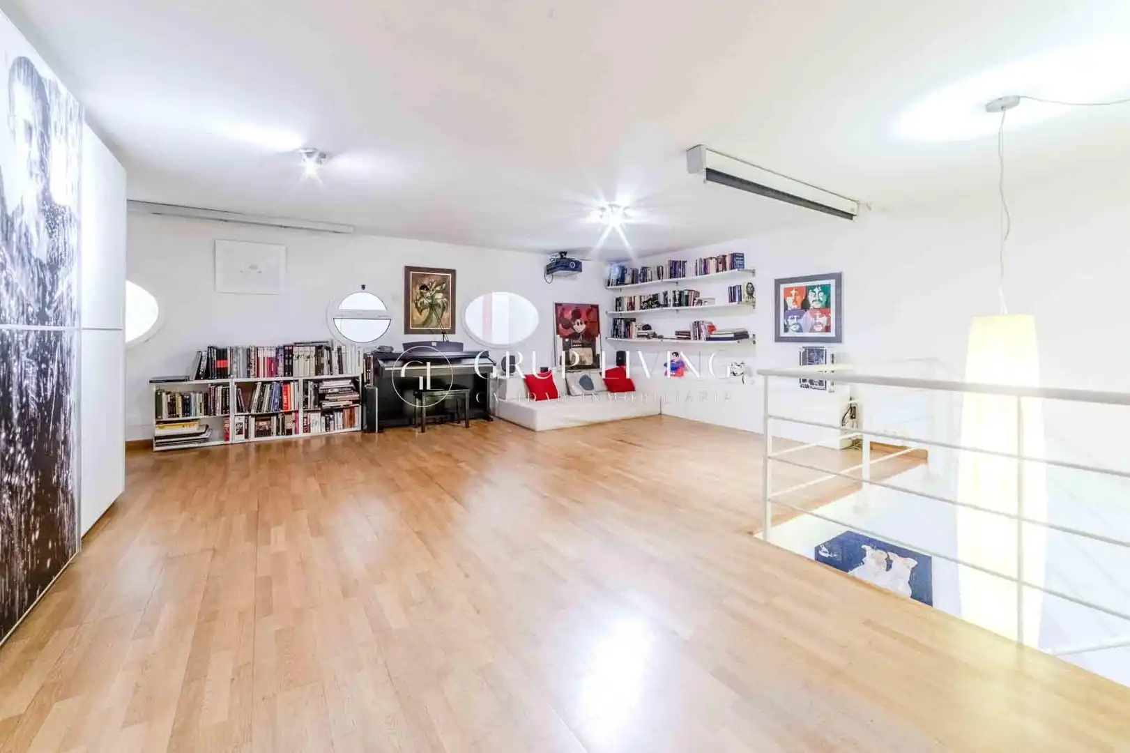 Wohnung zum Verkauf in Sitges mit Klimaanlage, Heizung und Privatgarten