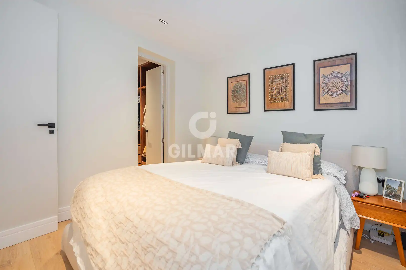Habitación de Piso en venta en Madrid con Calefacción