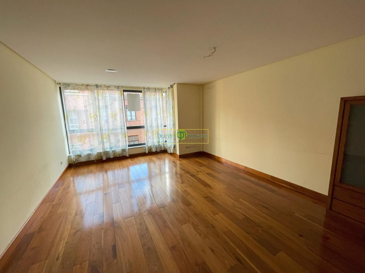 Sala de estar de Dúplex de alquiler en León Capital  con Aire acondicionado, Calefacción y Trastero