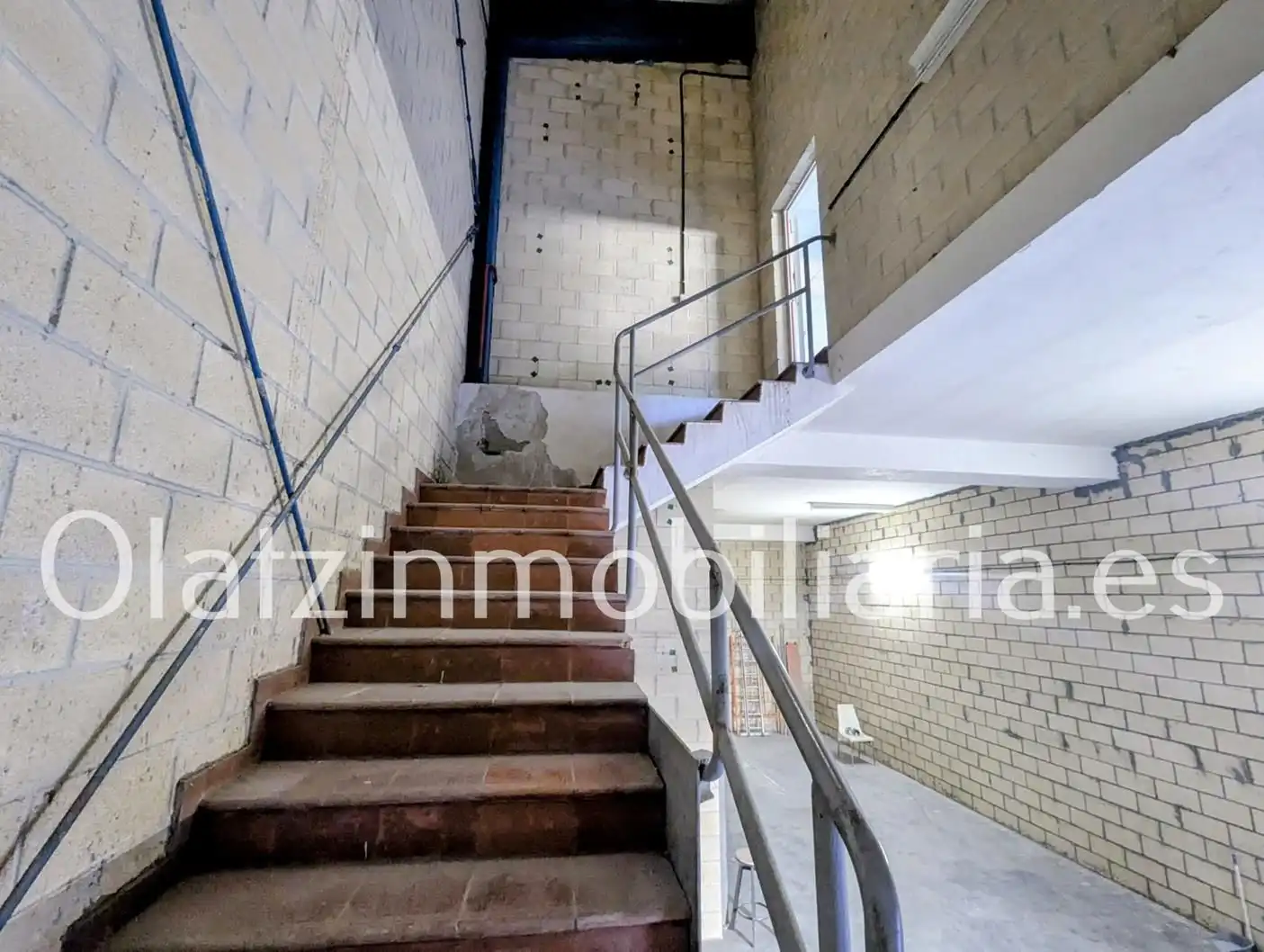 Nave industrial de alquiler en Laudio / Llodio