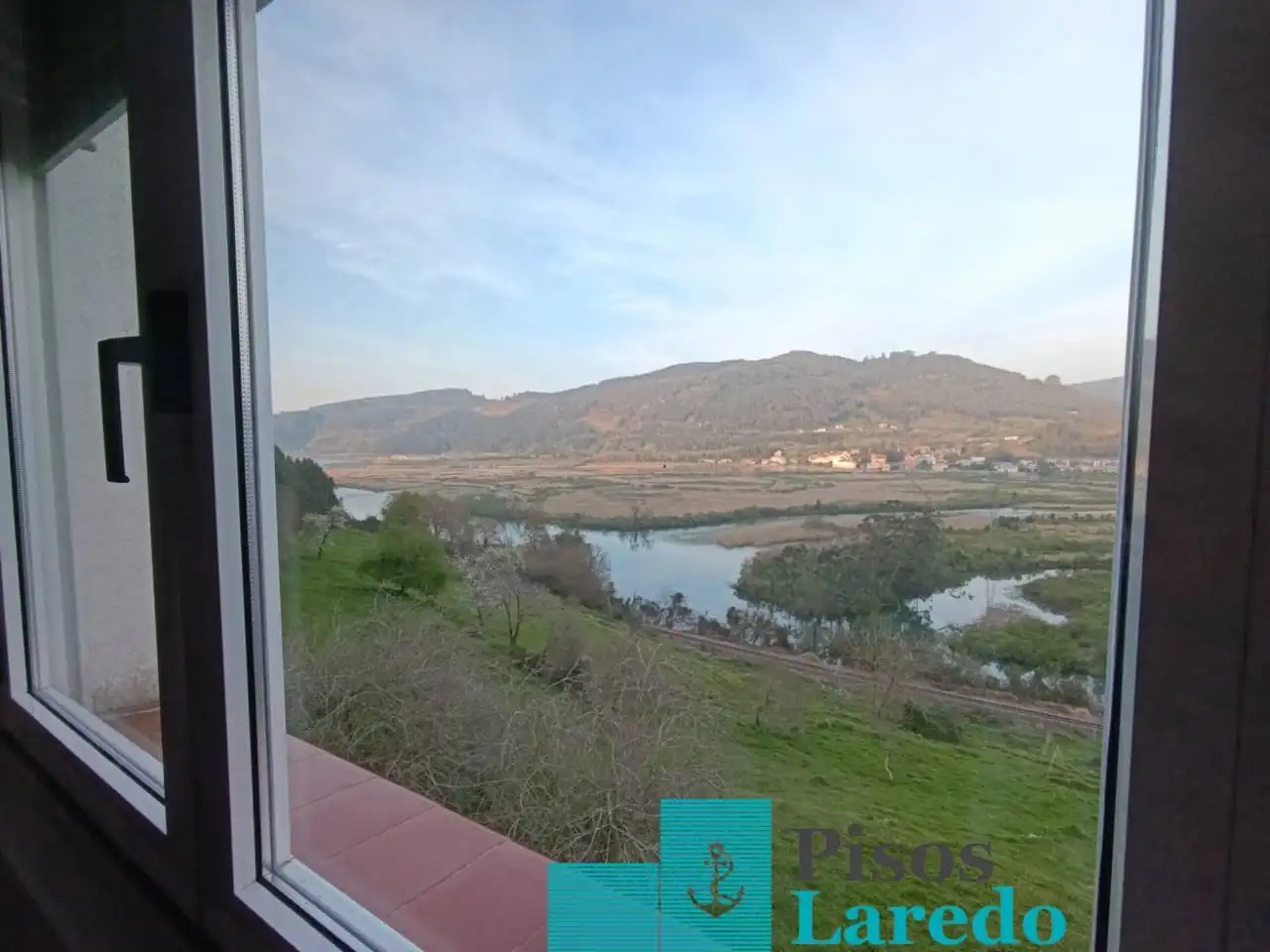 Casa o chalet en venta en Voto con Jardín privado, Terraza y Amueblado