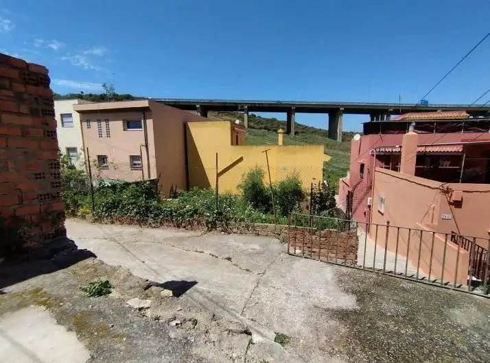 Casa adosada en venta en Algeciras