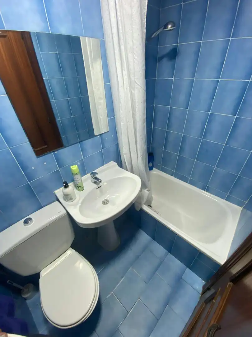 Baño de Piso para compartir en Valencia con Calefacción, Amueblado y Lavadora