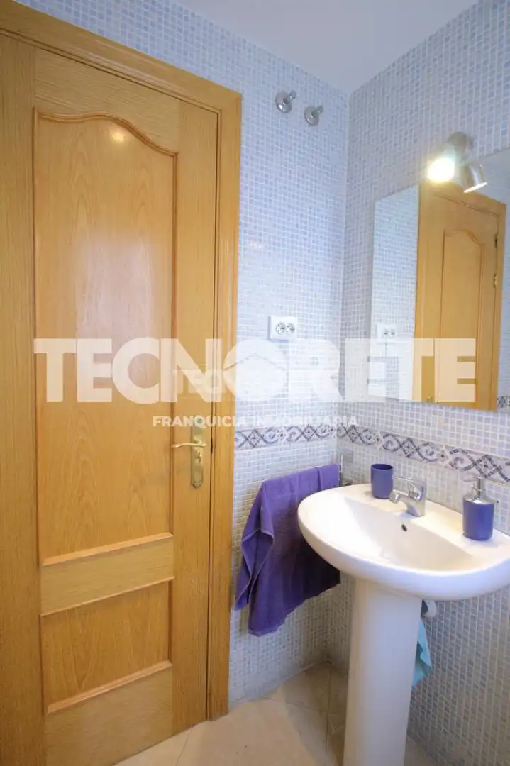 Casa adosada en venta en Calle Zurbarán, Las Ventas de Retamosa