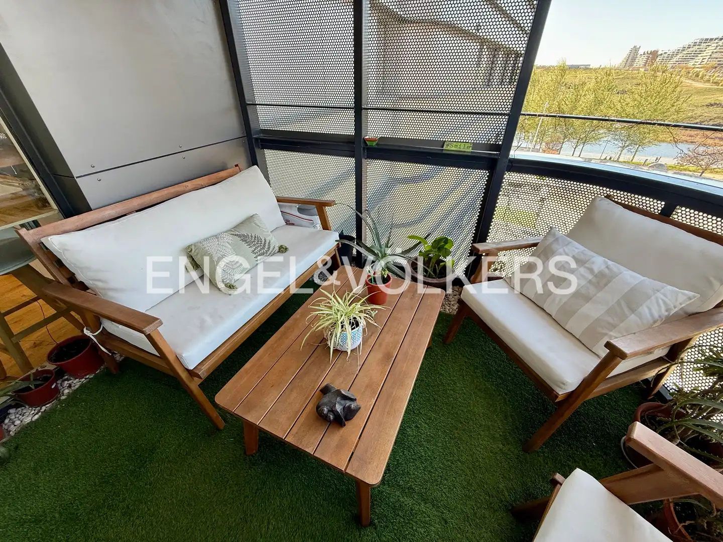 Balcony of Flat for rent in Madrid  with Air Conditioner, Heating and Terrace