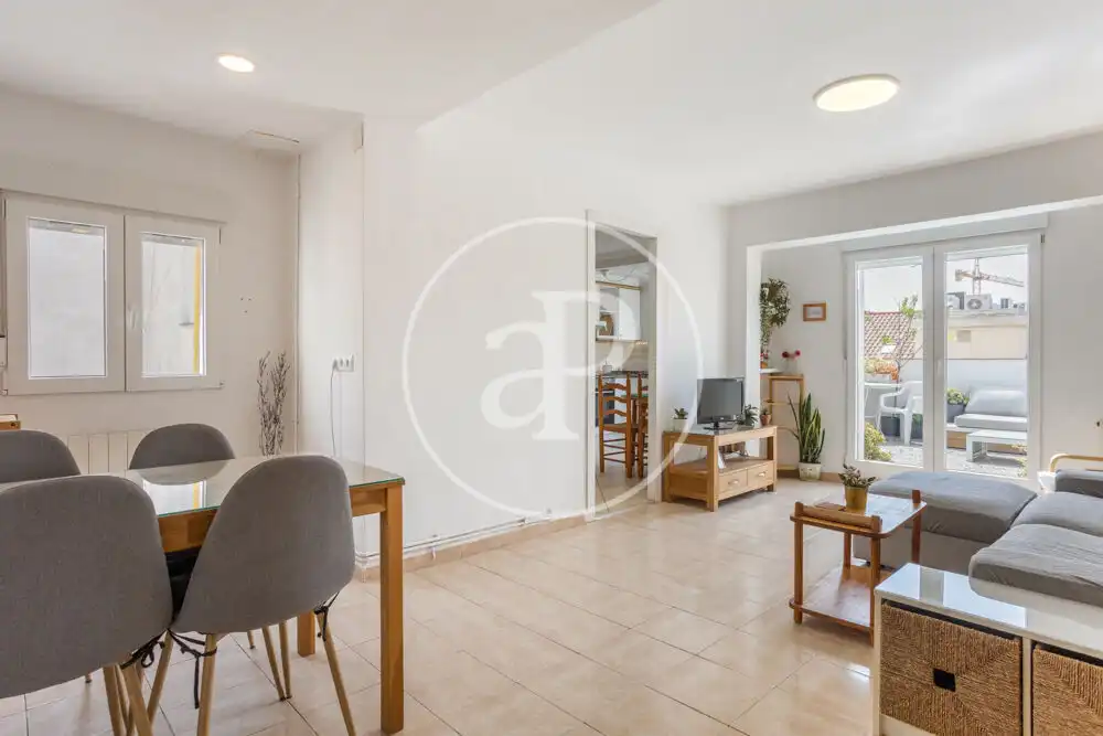 Sala d'estar de Àtic de lloguer en Valencia amb Aire condicionat, Calefacció i Terrassa