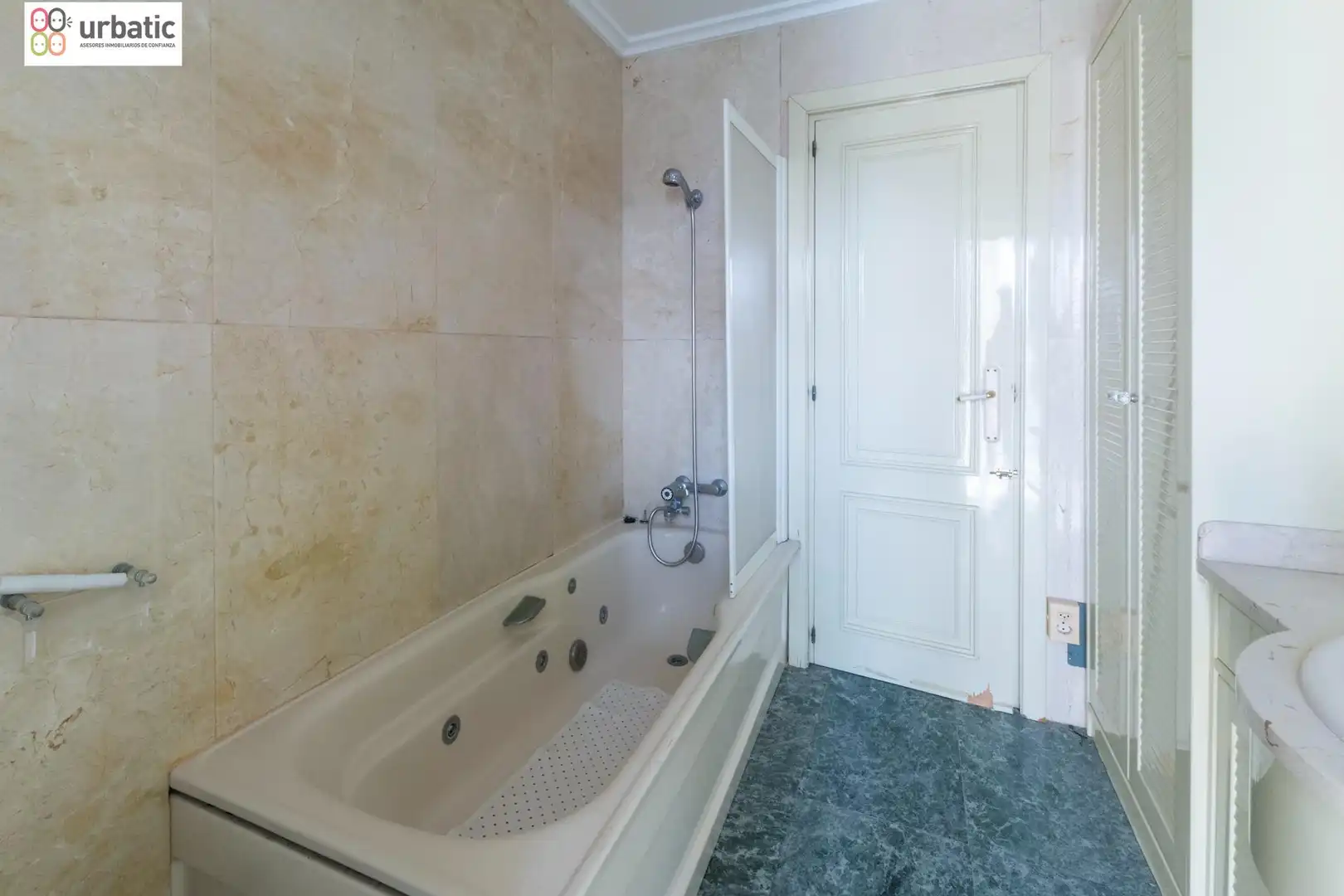 Apartamento con piscina en venta en Paseo MARITIM NEPTU 63, imagen 35