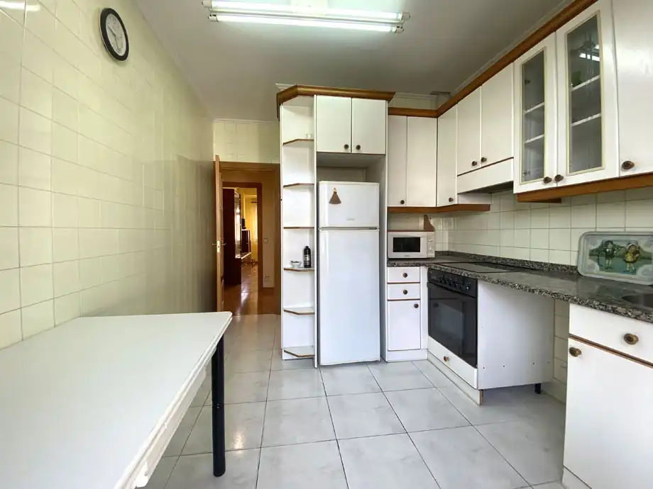 Cocina de Piso en venta en Vitoria - Gasteiz con Calefacción, Parquet y Terraza