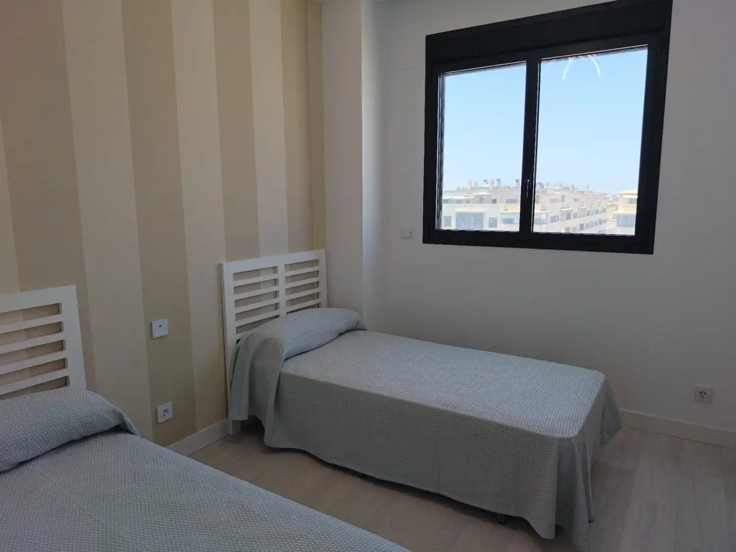 Dormitori de Àtic de lloguer en Málaga amb Aire condicionat, Calefacció i Jardí privat