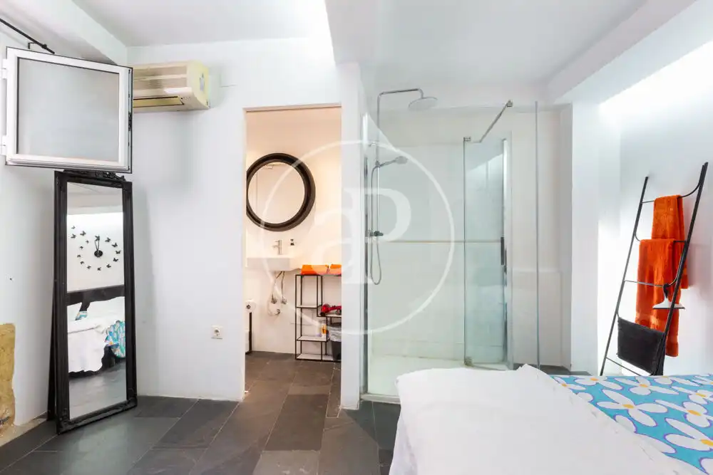 Baño de Piso en venta en Valencia con Aire acondicionado, Calefacción y Terraza