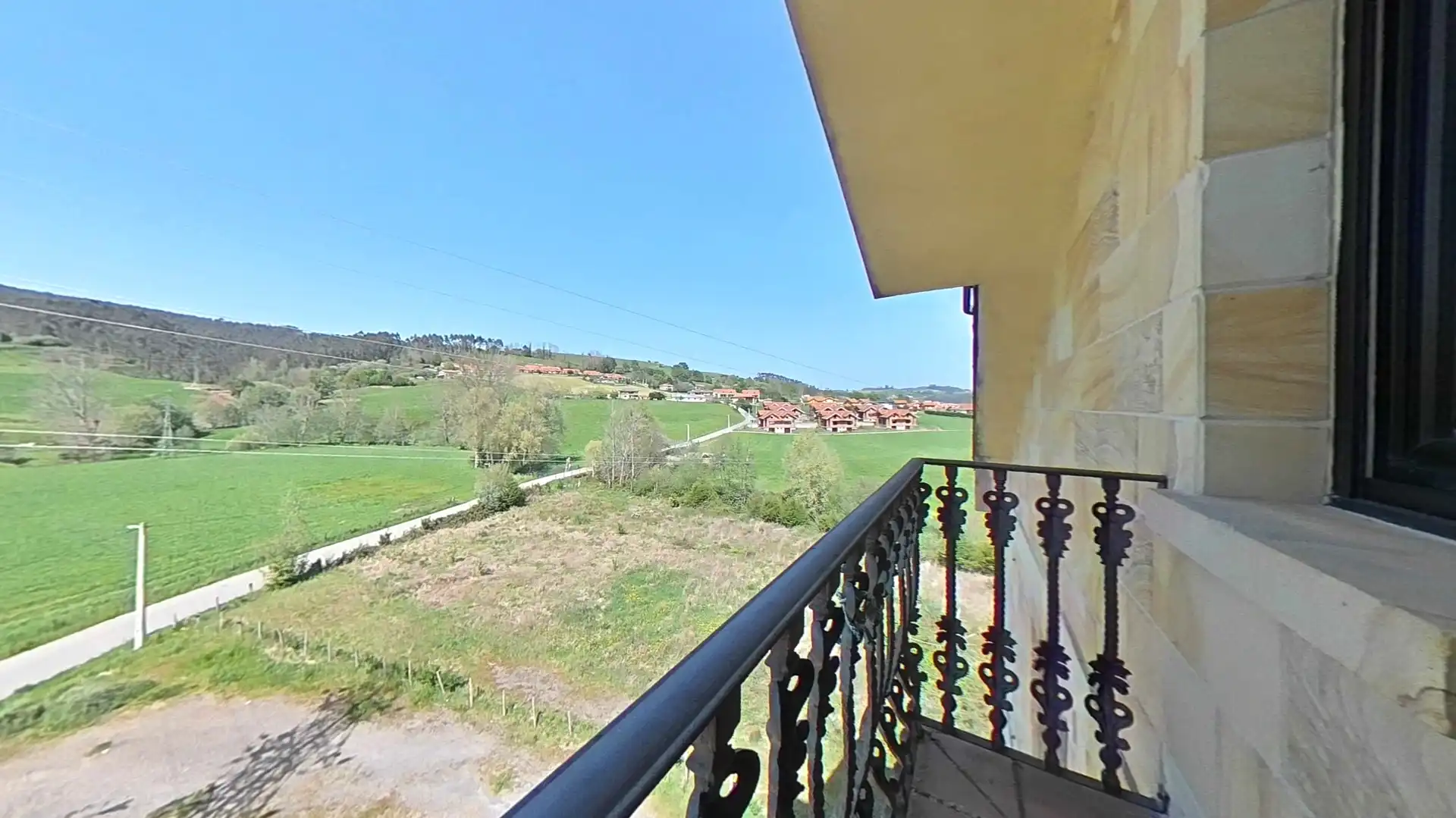 Terraza de Piso en venta en Hazas de Cesto con Balcón