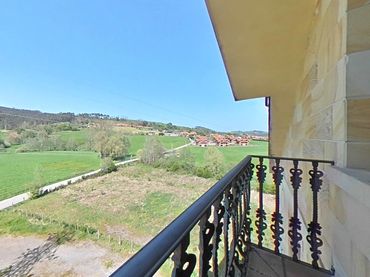 Appartamento con balcone in vendita a Beranga-Meson
