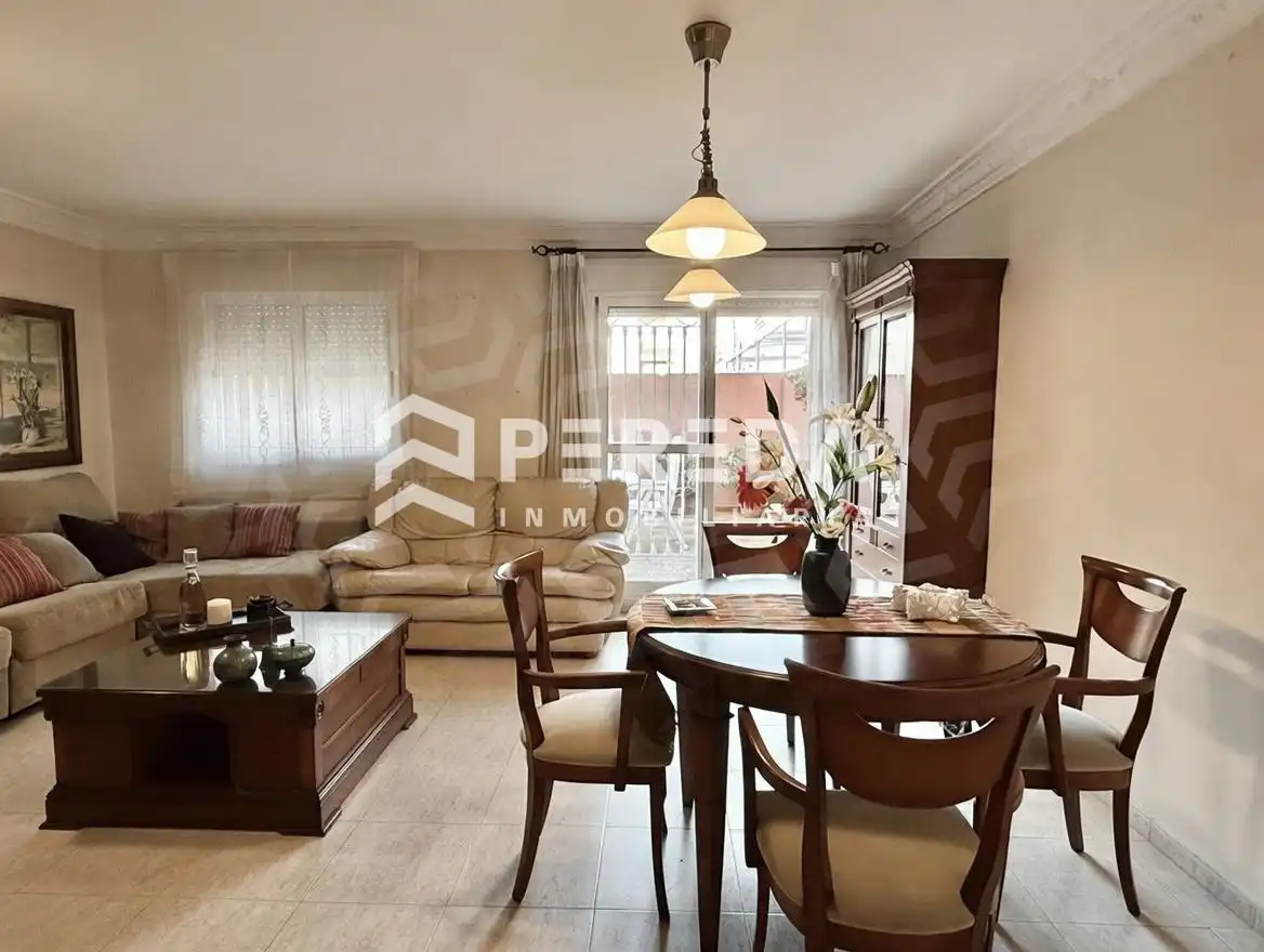 Sala de estar de Casa o chalet en venta en Roquetas de Mar con Aire acondicionado y Balcón