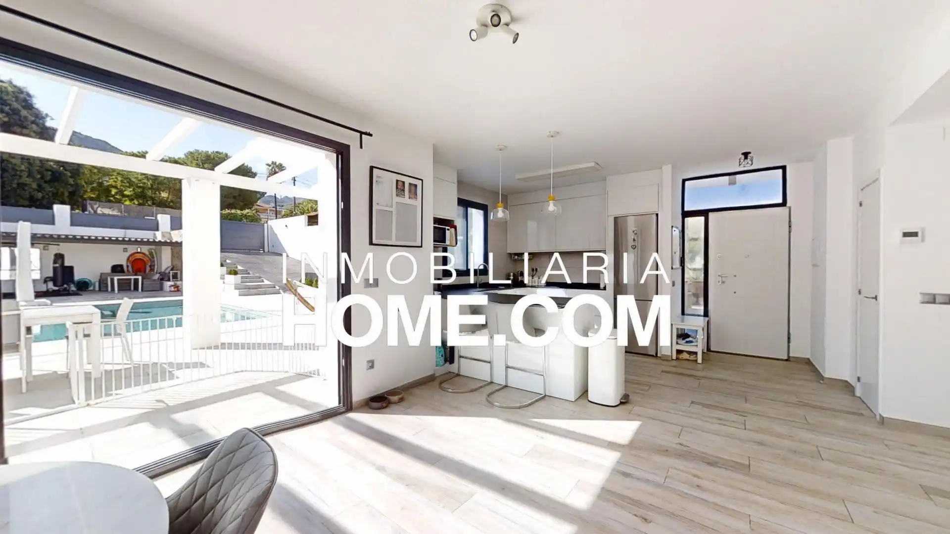 Chalet con piscina en venta en Calle de Benalmádena, imagen 36