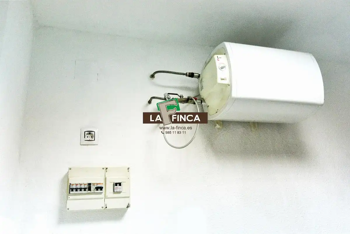 Local comercial en venta en PADRE ALLER 3, imagen 11