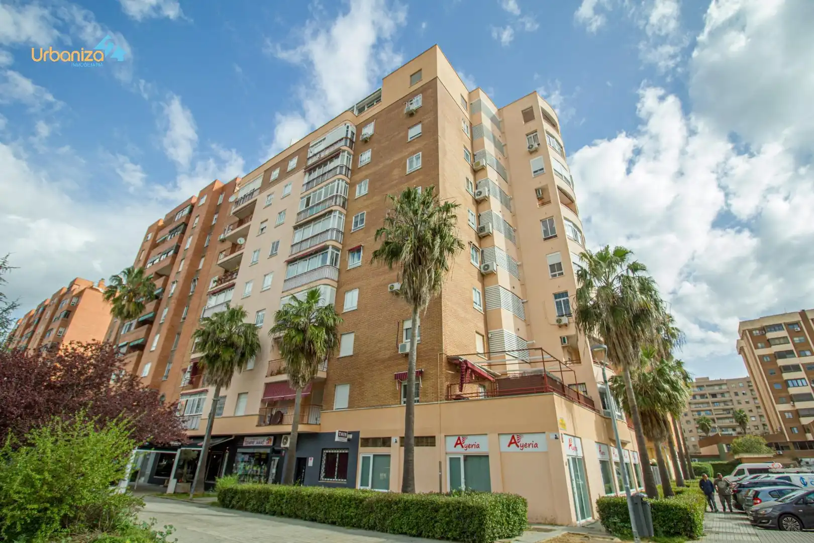 Vista exterior de Ático en venta en Badajoz con Calefacción, Terraza y Trastero