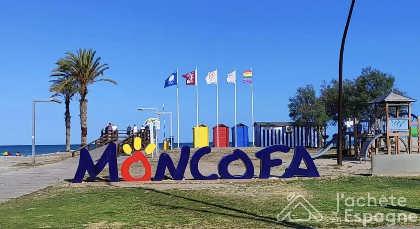 Vista exterior de Piso en venta en Moncofa con Aire acondicionado, Terraza y Amueblado