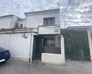 Vista exterior de Casa o xalet en venda en  Granada Capital