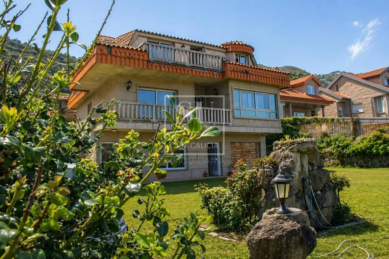 Außenansicht von Haus oder Chalet zum Verkauf in Oia mit Heizung, Privatgarten und Terrasse