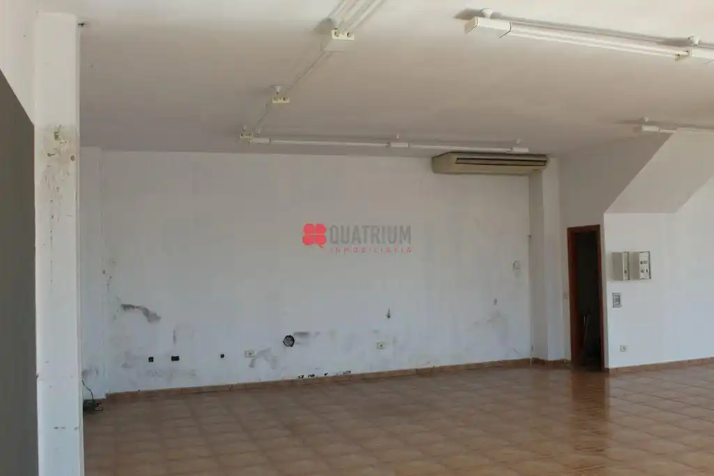 Local comercial de lloguer a Castiñeiriño - Cruceiro de Sar, imagen 6