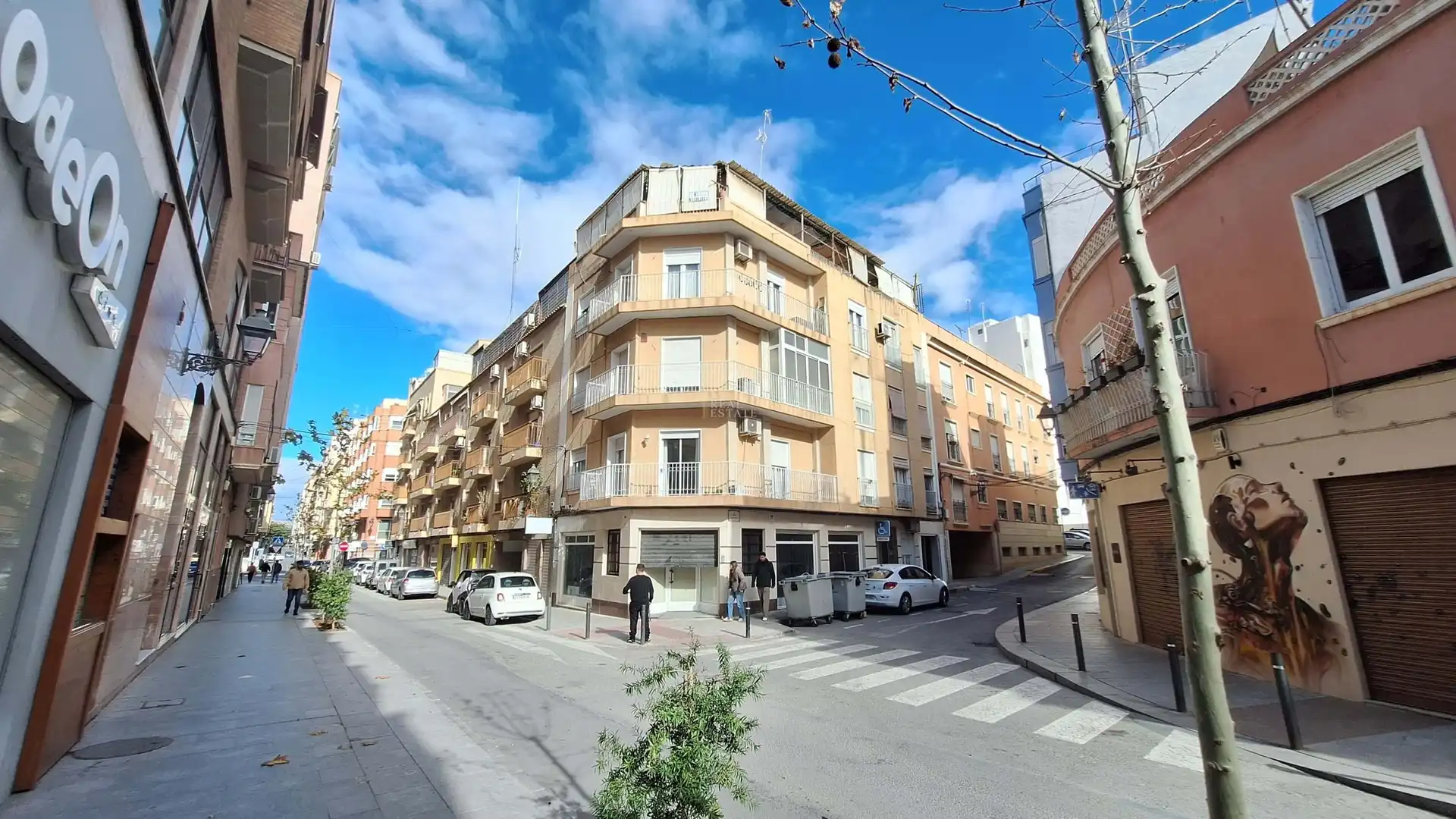 Vista exterior de Ático en venta en Elche / Elx con Terraza y Balcón