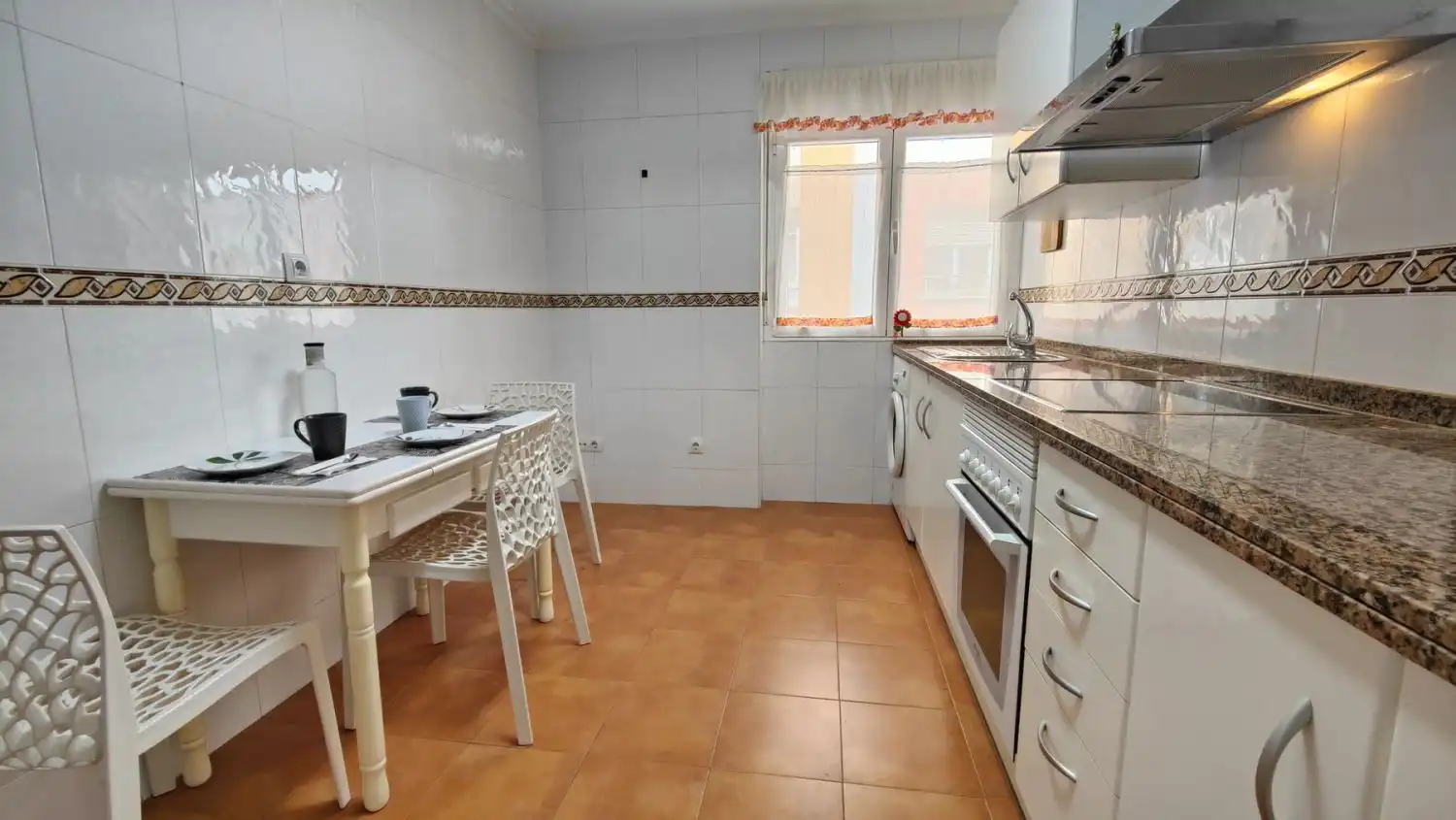 Küche von Wohnung zur Miete in Gijón  mit Heizung und Möbliert