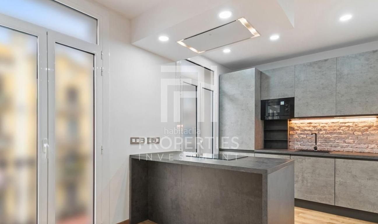 Kitchen of Flat for sale in  Barcelona Capital  with Air Conditioner, Heating and Parquet flooring