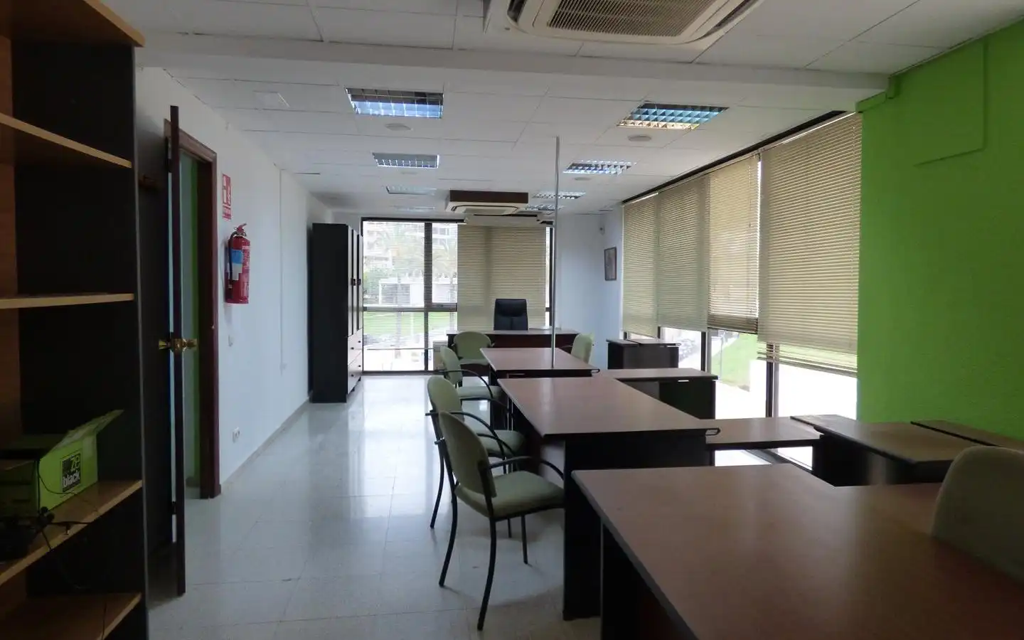 Büro zur Miete in Benidorm mit Klimaanlage und Möbliert