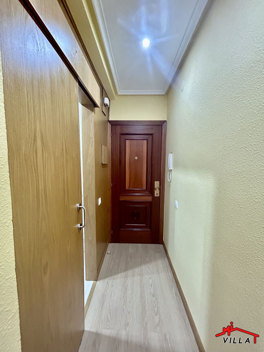 Pis en venda en Laredo amb Parquet i Moblat