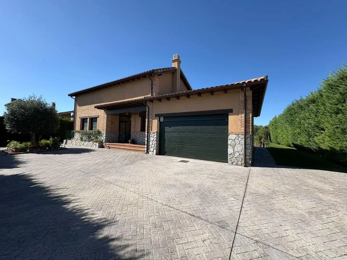 Vista exterior de Casa o chalet en venta en Boecillo con Calefacción, Jardín privado y Trastero