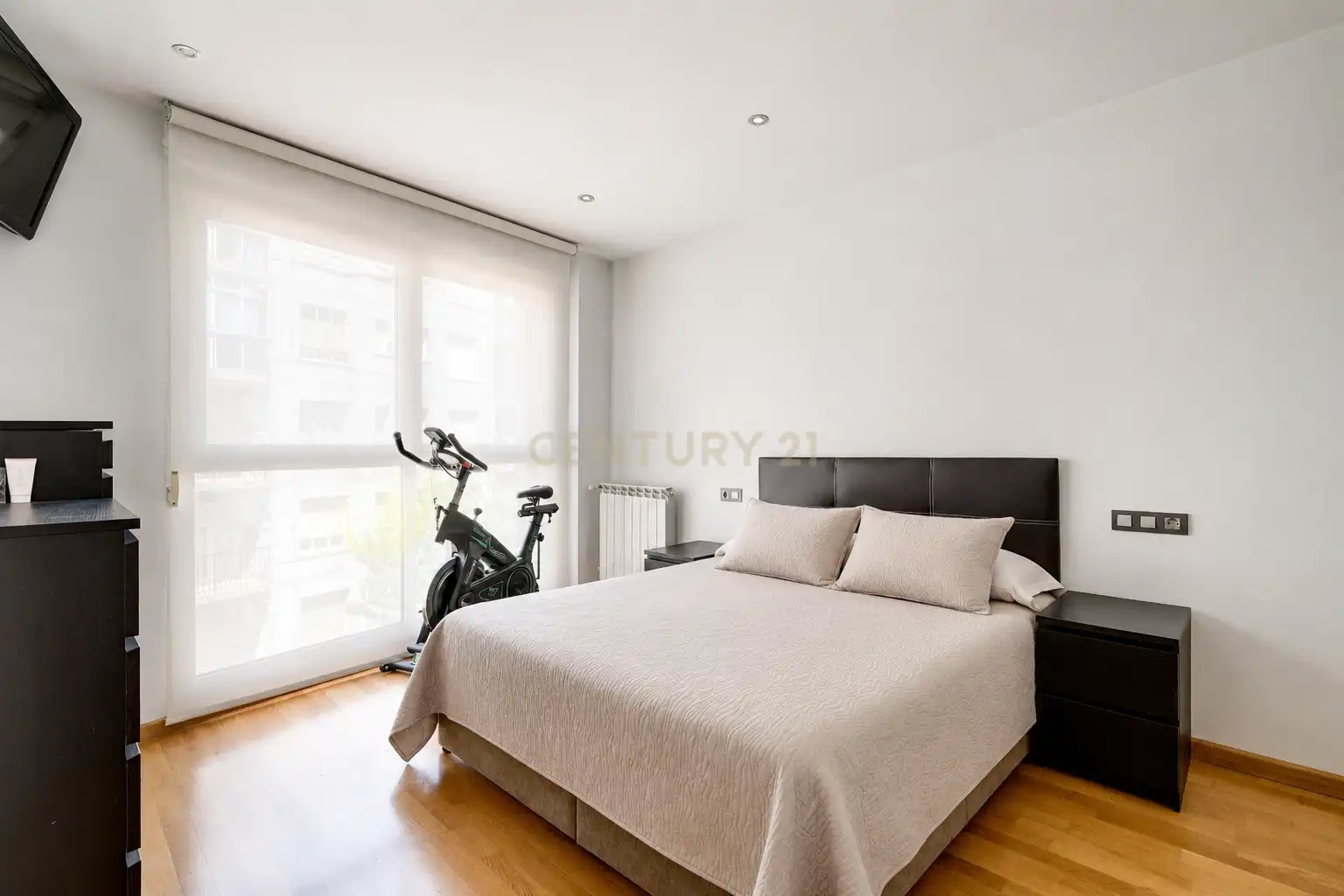Habitación de Dúplex en venta en Irun  con Trastero, Horno y Lavadora